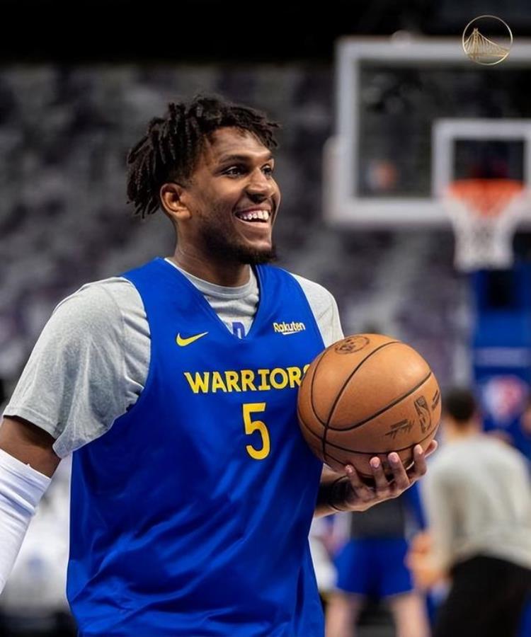 给安踏代言的nba球员「NBA有哪些球员和我国运动品牌签约安踏捡漏一人良心代言」