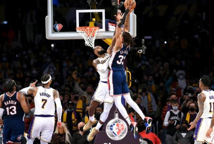 nba东部与西部球队之间要打比赛吗「NBA东部与西部球队之间要打比赛吗」