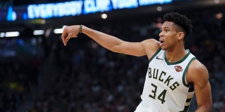 新秀年拿mvp「新秀赛季就巅峰盘点NBA最年轻的十大MVP巨星可遇不可求」