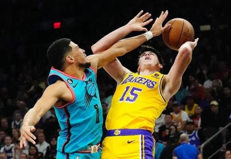 湖人拒绝参赛球员「帮队友出头直接被禁赛3场NBA就是在针对湖人啊」