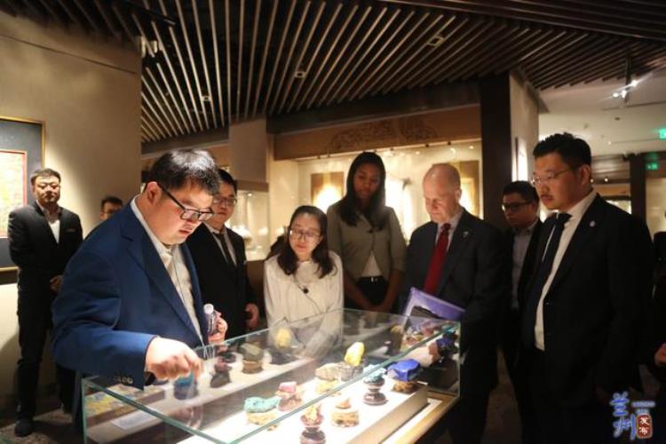 牵手美职篮场里场外有你有我2018兰州与克利夫兰骑士队等交流活动回眸