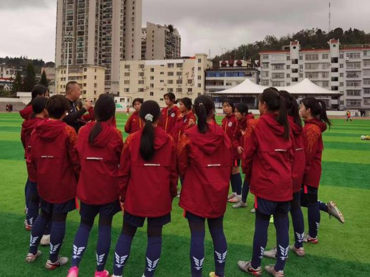 北京体育大学女子足球队「北京支教民警和大山里的女子足球队女足获胜带来力量」