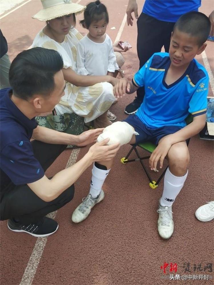 金桥小学足球队「金明小学足球队荣获开封市市长杯校园足球联赛超级组亚军」