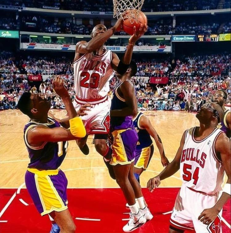 NBA总决赛最高收视率「NBA总决赛收视率最高98总决赛G6共有3589万人观看那最低呢」