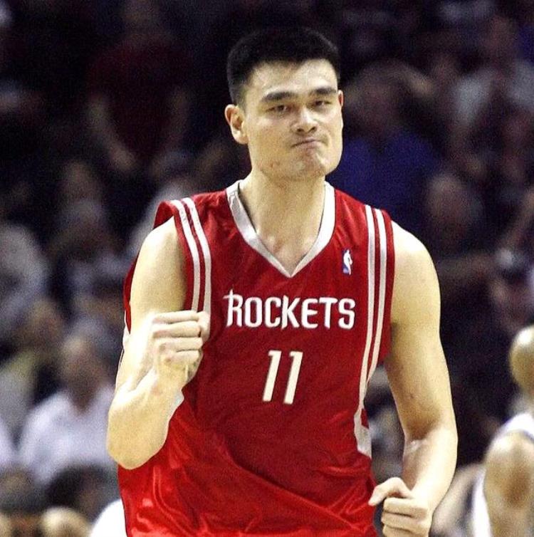 从NBA退役后还能领钱大郅一年117万巴特尔7万那姚明阿联呢