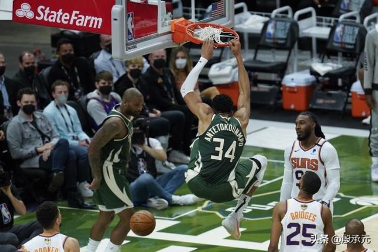 近十年nba季后赛总篮板前五没有中锋除了詹姆斯还有谁「近十年NBA季后赛总篮板前五没有中锋除了詹姆斯还有谁」
