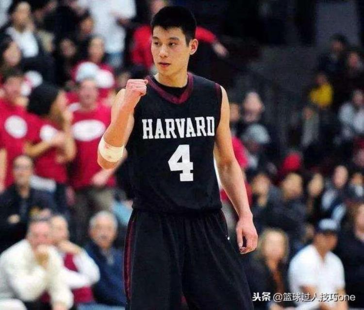 下黑脚只是普通犯规书豪面对的不公平数不胜数曾打出血也没哨