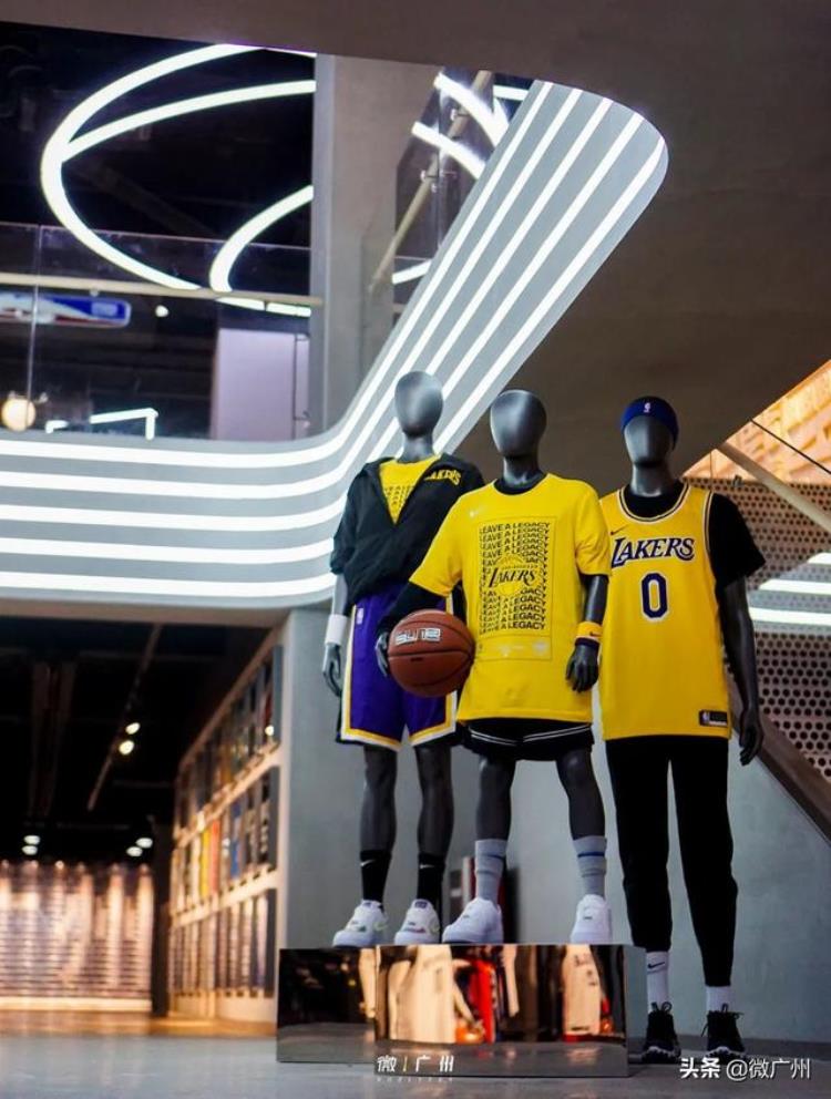 科比官方旗舰店「科比的特别定制NBA全球最大旗舰店来广州了」