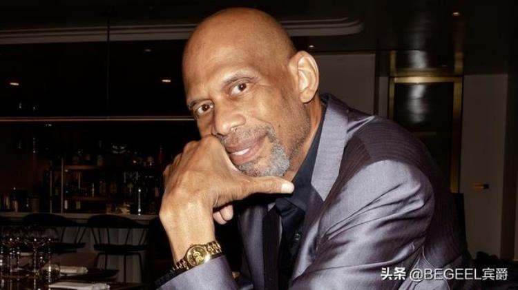 詹姆斯戴什么手表「抢尽风头詹姆斯成为NBA名表第一人NBA历史前十球星都戴什么表」