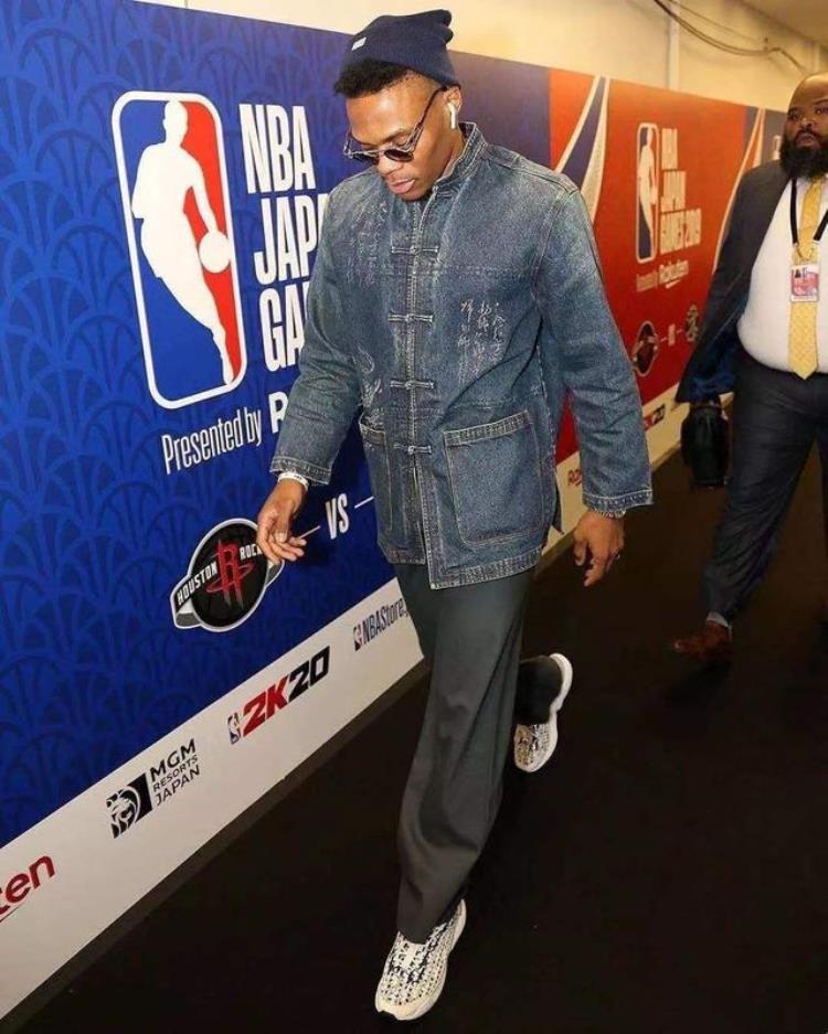 NBA穿搭分5个等级阿杜乡土气息C级潮男詹姆斯S级那SSS级