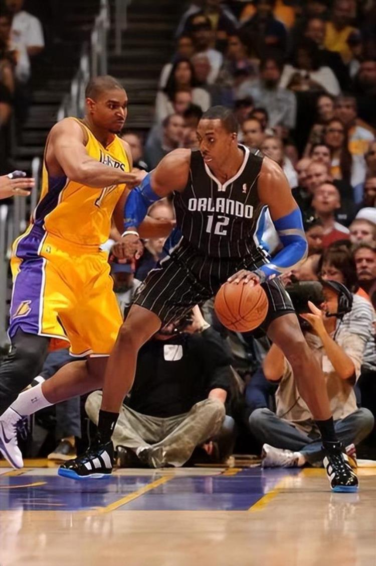 湖人交易得到霍华德「盘点nba最有趣最奇葩的申请交易方式湖人占3席包括浓眉霍华德」