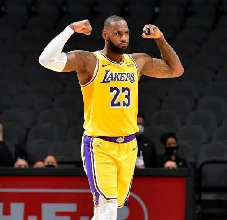 为什么越来越少人看nba「为何看NBA的人越来越少没时间只是借口这5点原因让比赛变乏味」