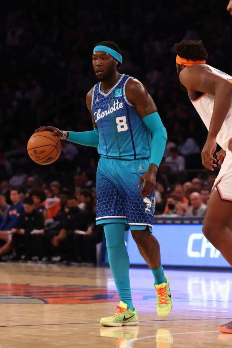 NikeKOBE5代VS保罗乔治PG6代欧文1代NBA赛季球星篮球鞋上脚合集