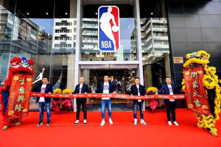 NBA最大旗舰店落户广州为球迷带来全方位体验