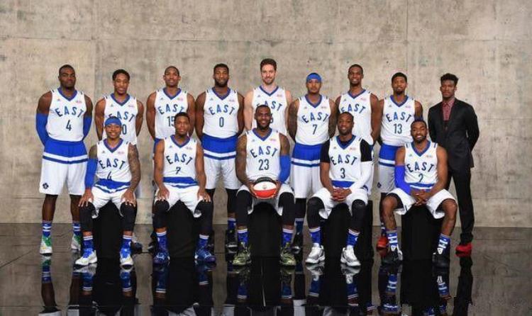 NBA全明星全家福「你的回忆在这里NBA全明星全家福回顾20082018」