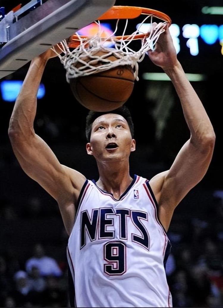 中国球员谁在NBA赚钱最多周琦132万那大郅姚明易建联呢