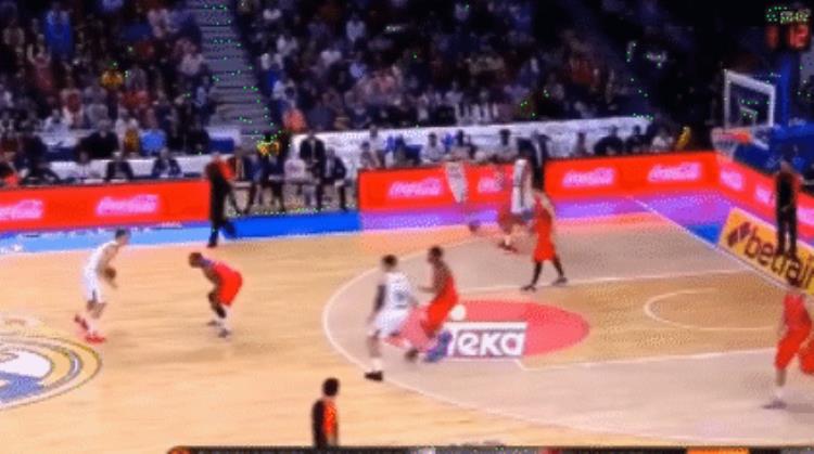 东契奇几岁打职业「16岁就打职业18岁成欧洲之王进NBA前东契奇是怎么打球的」