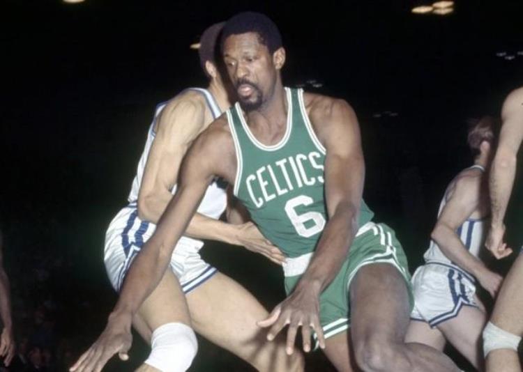 美媒评NBA历史75大球星「美媒评NBA历史75大巨星乔丹居首詹姆斯第二现役12人上榜」