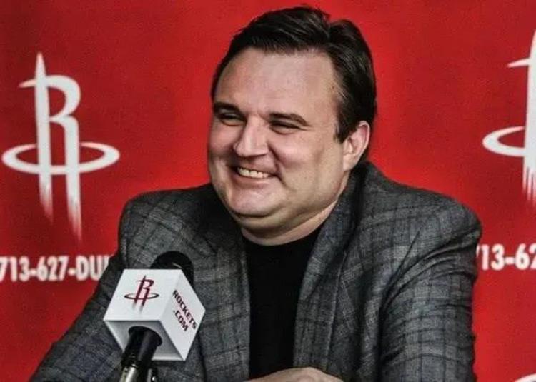 时隔两年央视复播nba「时隔两年央视复播NBA」