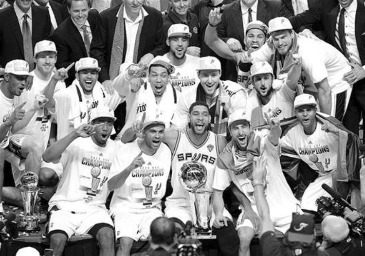 nba各个球队的名字大全及球队名字的由来「NBA各个球队的名字大全及球队名字的由来」