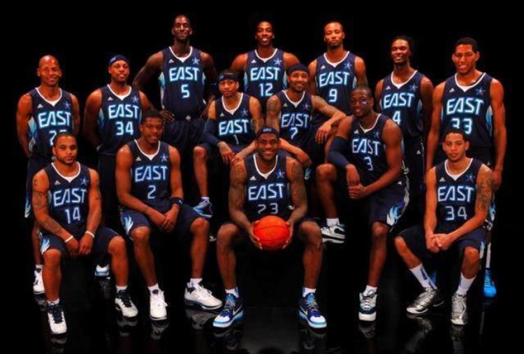 NBA全明星全家福「你的回忆在这里NBA全明星全家福回顾20082018」