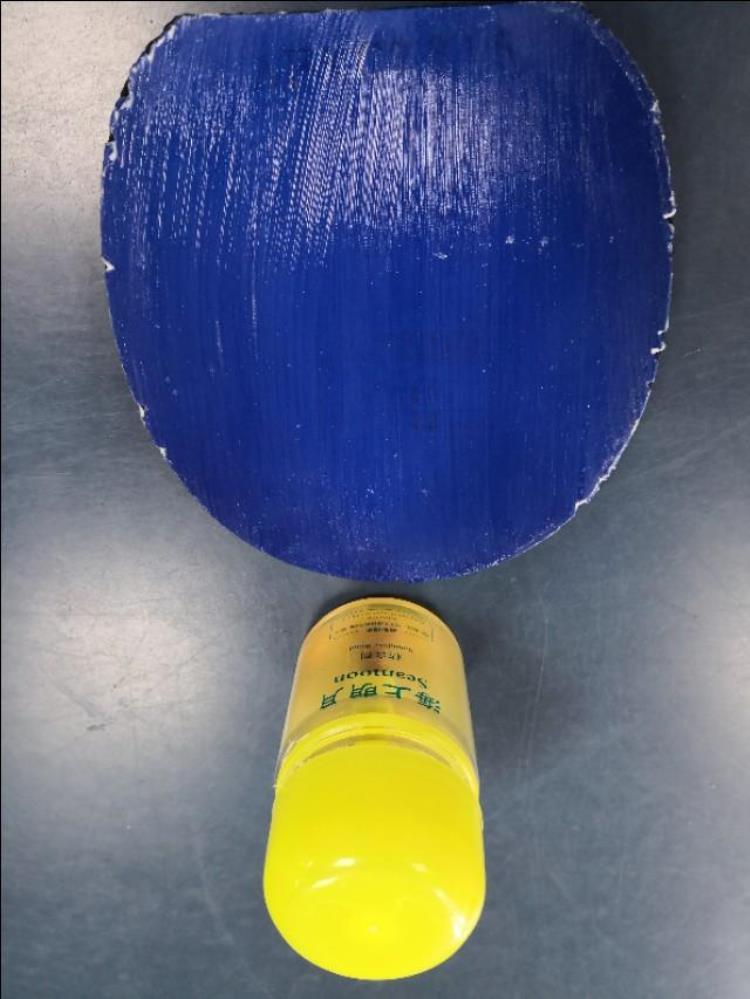 乒乓胶皮如何刷膨胀油「无机胶水打底用膨胀油刷乒乓球套胶上」