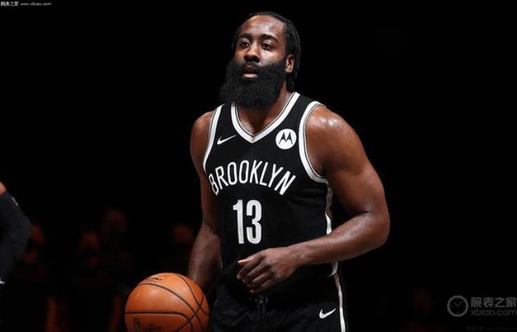 看NBA球星大胡子哈登戴什么腕表