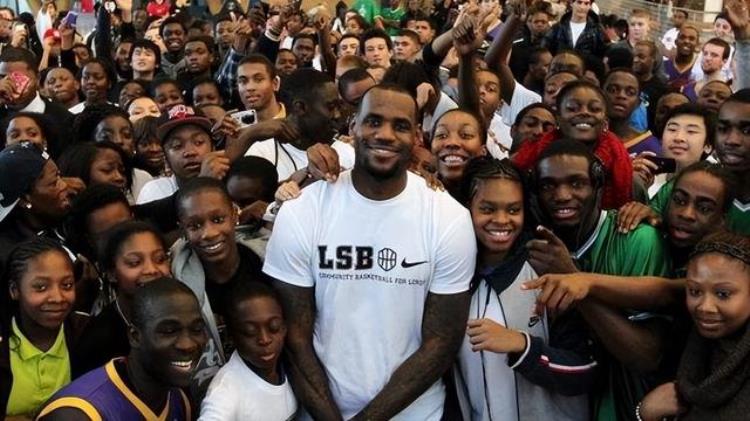 NBA最烧钱的5大爱好交朋友不如做慈善生孩子能让亿万富翁破产