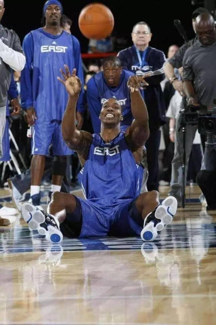 获得吉尼斯纪录「NBA六项被认证过的吉尼斯纪录看看哪一个纪录最容易被打破」