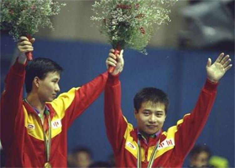 国乒奥运冠军吕林身居高位50岁秃顶严重儿子已继承父业