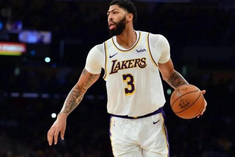 姚明几次入选NBA全明星「美媒列出了NBA近20年选秀中每年最好的三名球员姚明入选」