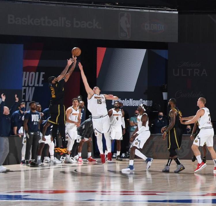 这款看直播神器竟然能神同步用它看NBA直播太香了