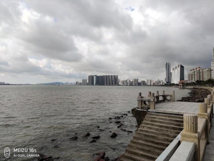 魅族16S评测「魅族16s评测颜值手感相当能打配置性能无短板」