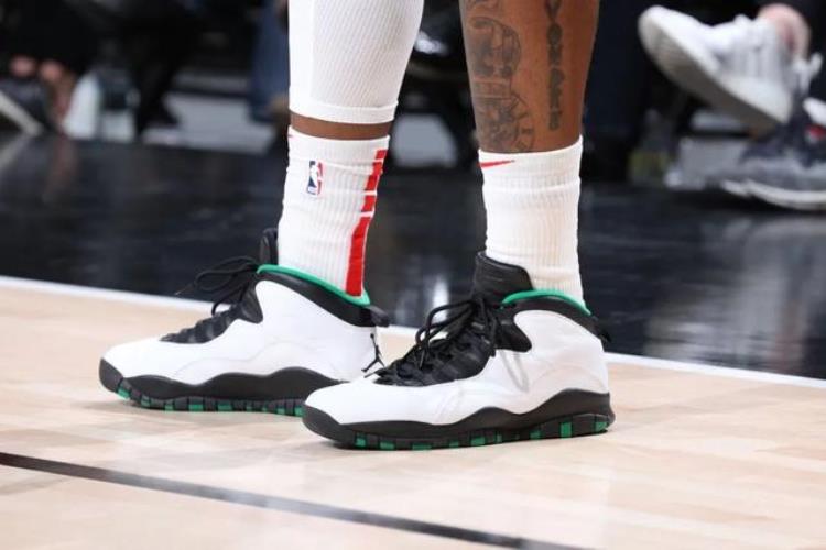 NikeKOBE5代VS保罗乔治PG6代欧文1代NBA赛季球星篮球鞋上脚合集