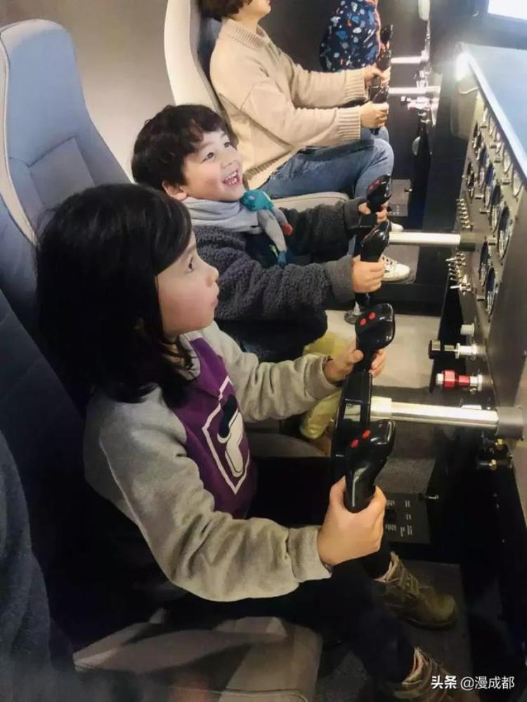 成都南边竟藏着这么个空间可以驾驶飞机骑马打棒球玩穿越