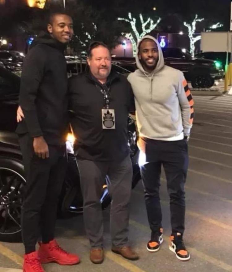 NBA最烧钱的5大爱好交朋友不如做慈善生孩子能让亿万富翁破产