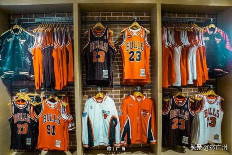 科比官方旗舰店「科比的特别定制NBA全球最大旗舰店来广州了」