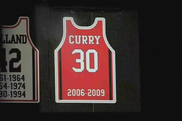 库里读了几年大学「09年进入NBA库里都34岁了为何现在才大学毕业帝哥聊聊原因」