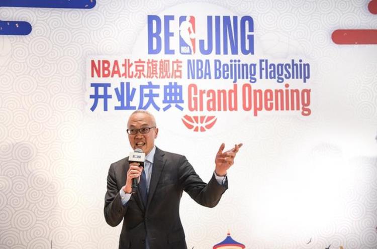 球星逛鞋店「买鞋打卡的新去处NBA在北京开了一家亚洲最大的新店」