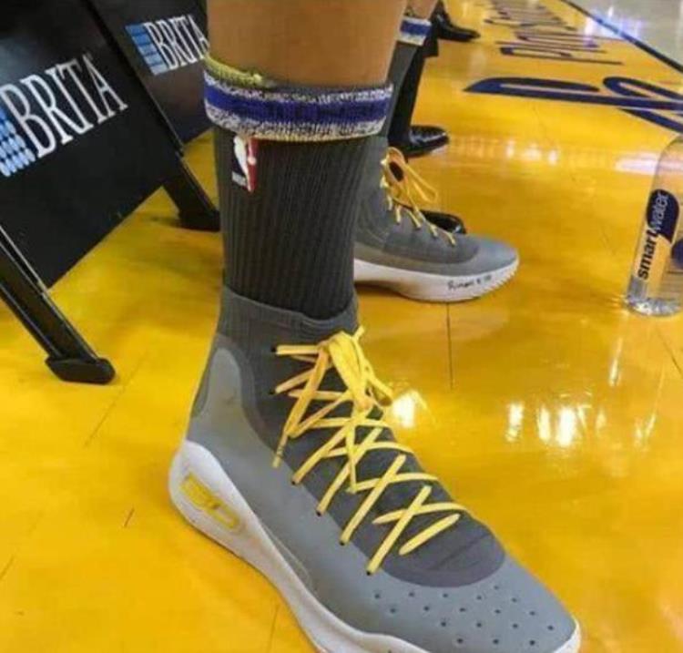 谁是NBA最良心代言人汤神扔佳得乐韦德穿李宁被罚钱我掏