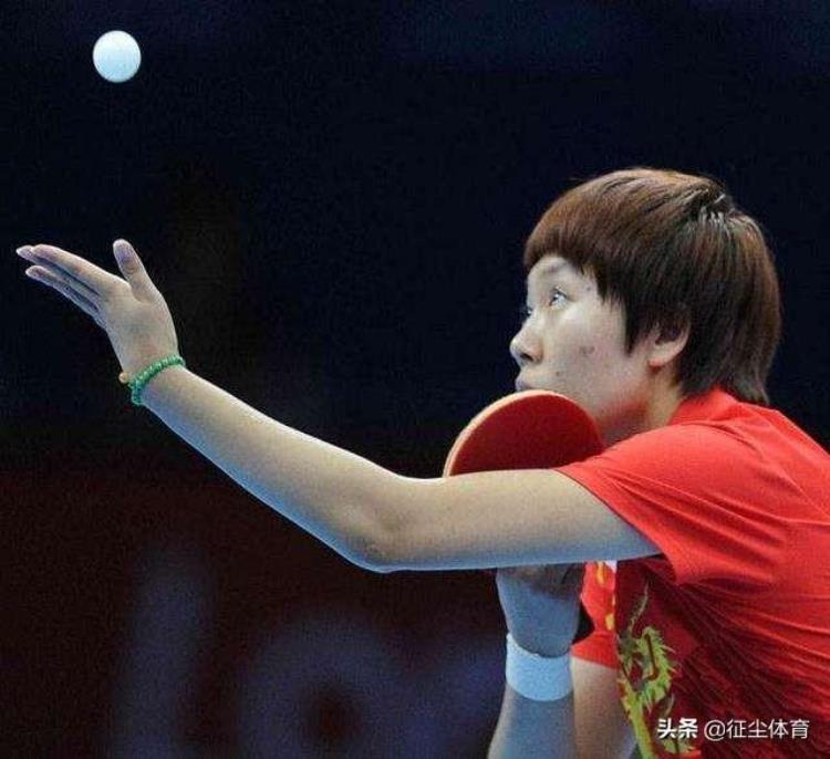乒乓球横板拉下旋球技术要领「直板横板通用的乒乓球发下旋球动作要领」