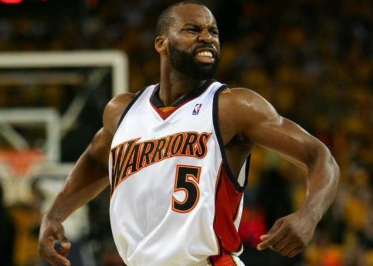 罗斯暴力扣篮「NBA八大1米9以下扣将巅峰罗斯很暴力弗老大热衷隔扣」