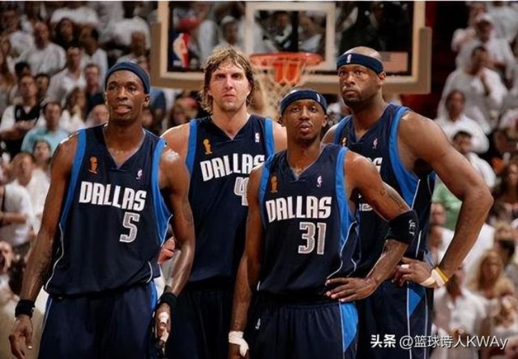 霍华德生涯签过几份合同「约什霍华德11年职业生涯签了4份合同NBA最丑球员之一」