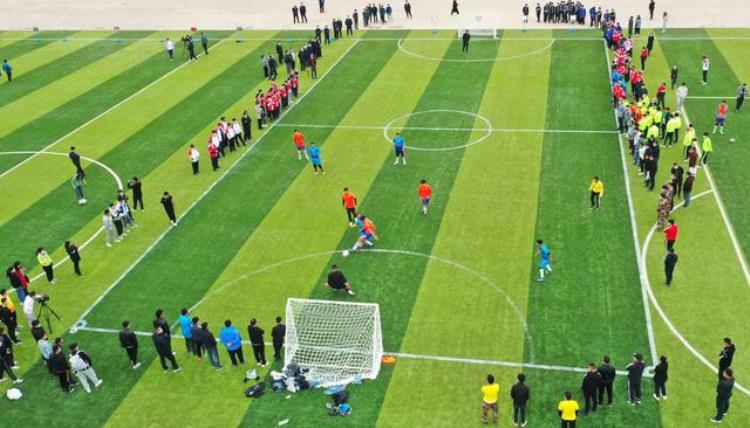 喀什足球比赛「喀什村村举办足球赛计划今年举行上万场」