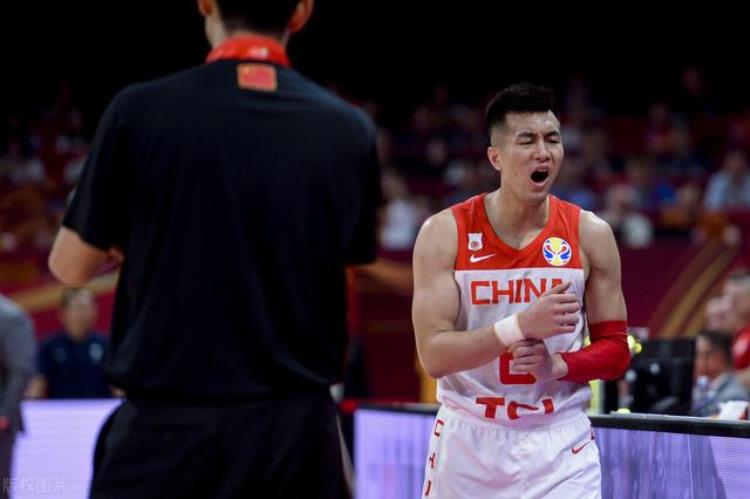 郭艾伦为什么没去NBA「郭艾伦有NBA的实力可你知道郭艾伦为什么没出现在NBA的舞台上吗」