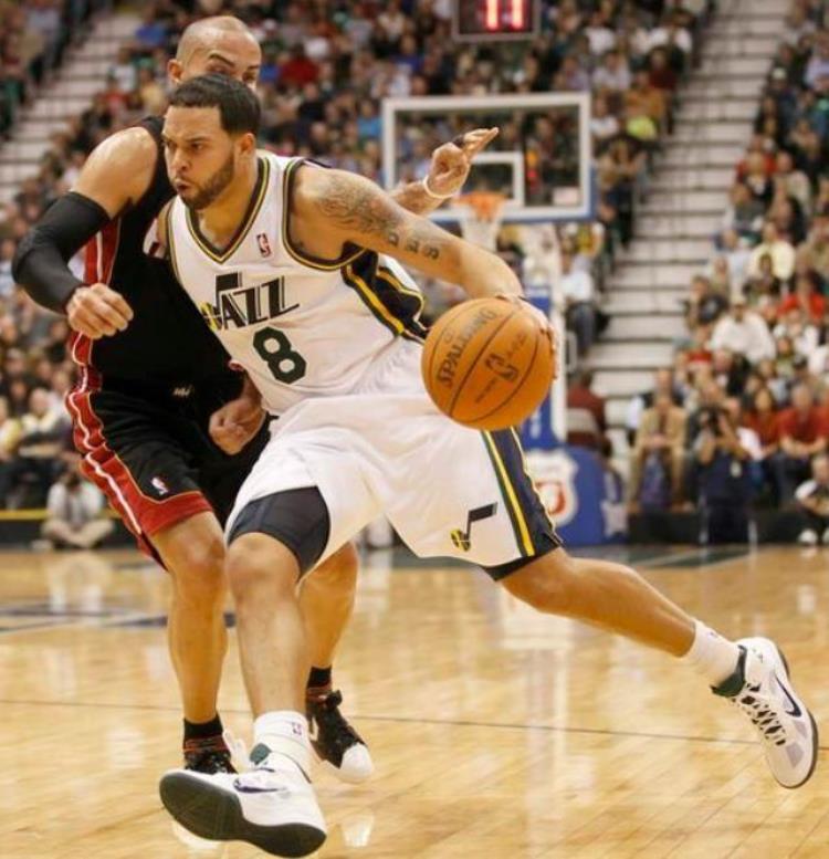 技术与天赋相结合盘点NBA晃人最强的十大球星前三名无争议
