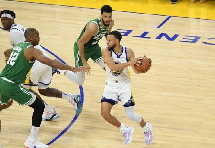 央视等5大平台直播NBA总决赛G4库里带伤力撑勇士塔图姆争赛点