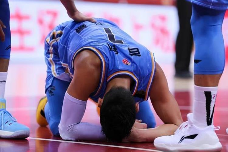 林书豪为什么在nba混不下去「32岁的林书豪为何宁愿回NBA找工作也不愿在CBA当老大」