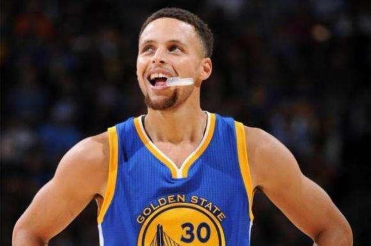 nba为什么小球盛行「球迷必须明白这5点小球时代为何长盛不衰NBA还会有大球吗」