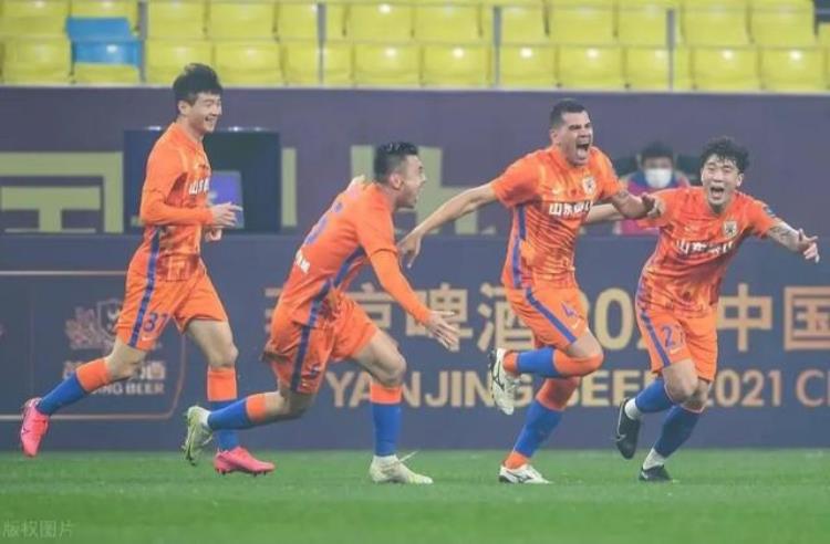 泰山队失意外援吐槽中超表示在中国踢球太难没有体系赛程混乱